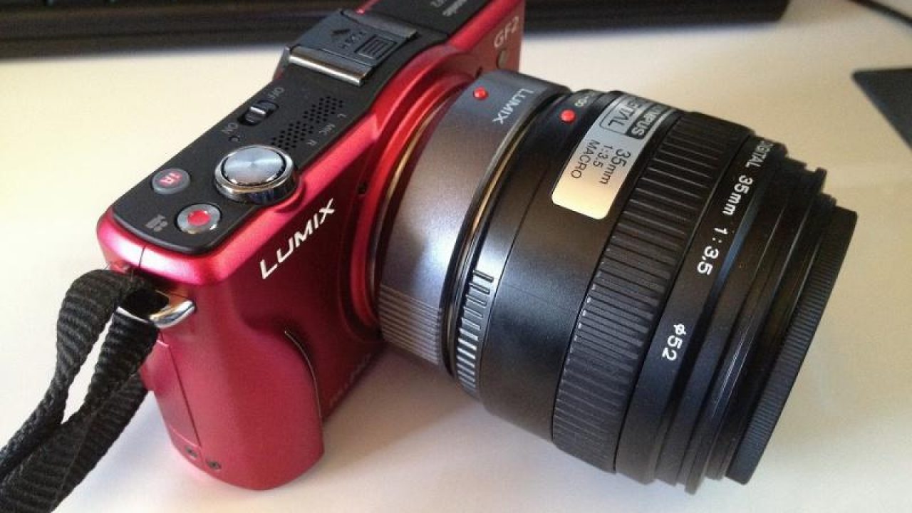 コンパクトなミラーレスで使いやすい Panasonic LUMIX GF2ダブルレンズ 